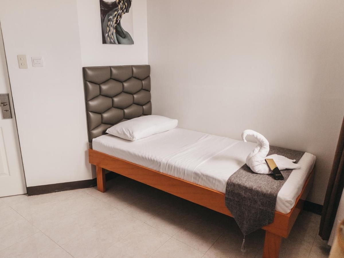 La Choeben Suites Calbayog Exterior foto