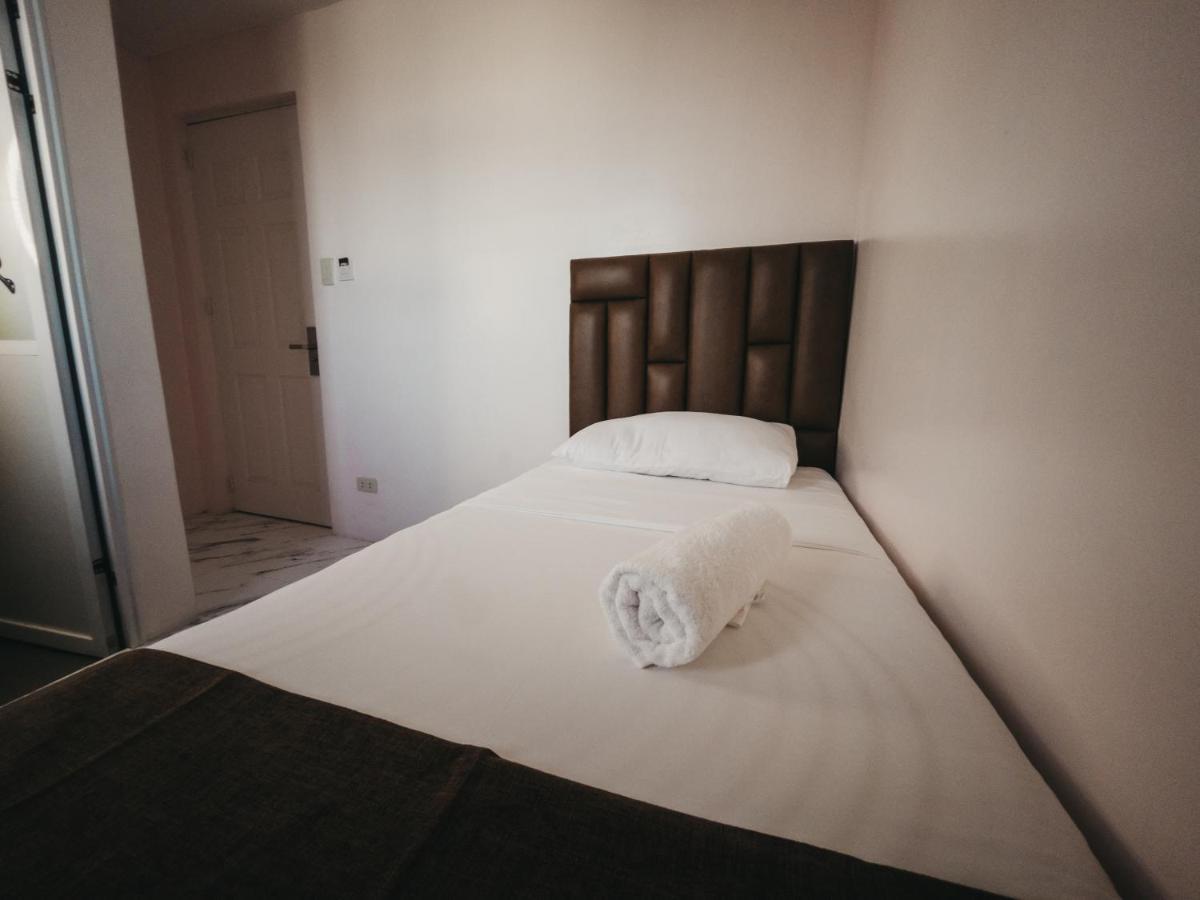 La Choeben Suites Calbayog Exterior foto